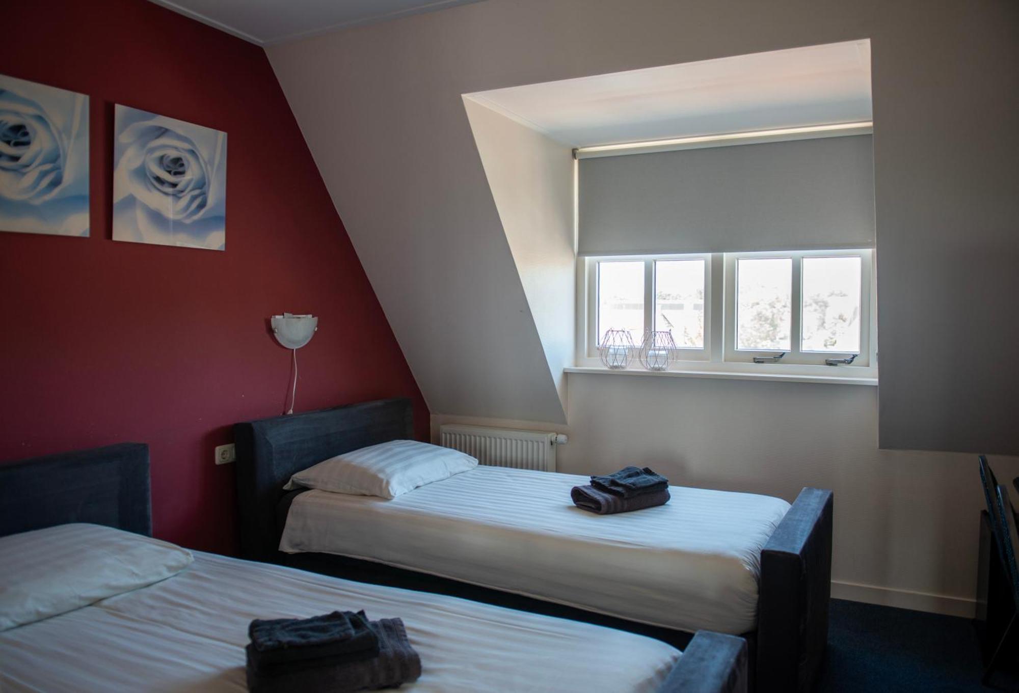 Hotel De Harmonie Sexbierum Екстериор снимка
