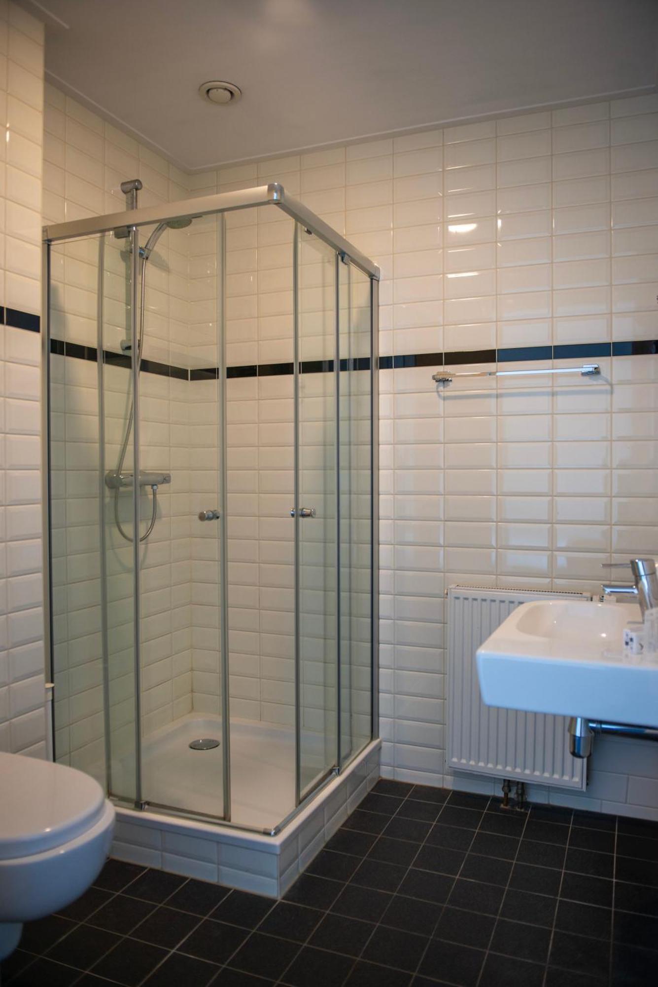 Hotel De Harmonie Sexbierum Екстериор снимка